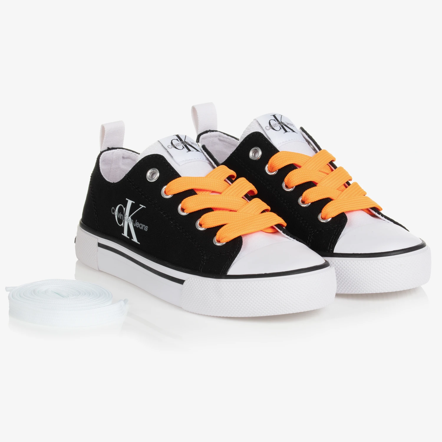 Calvin Klein Jeans Teen Black & White Canvas Logo Trainers 7 Calvin Klein Jeans Teen Black & White Canvas Logo Trainers - Image 5